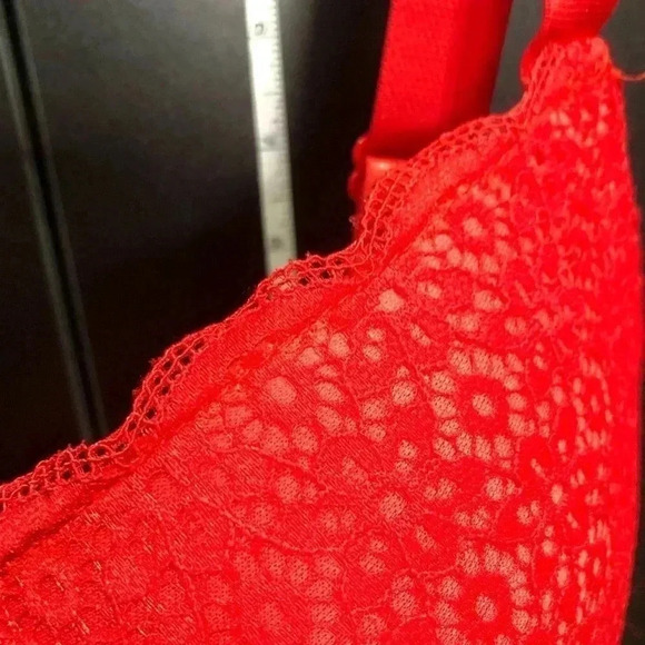 Kiss & Tell Intimates Des Lace overlay,padded,adjustable straps, sexy bralette - Picture 3 of 7